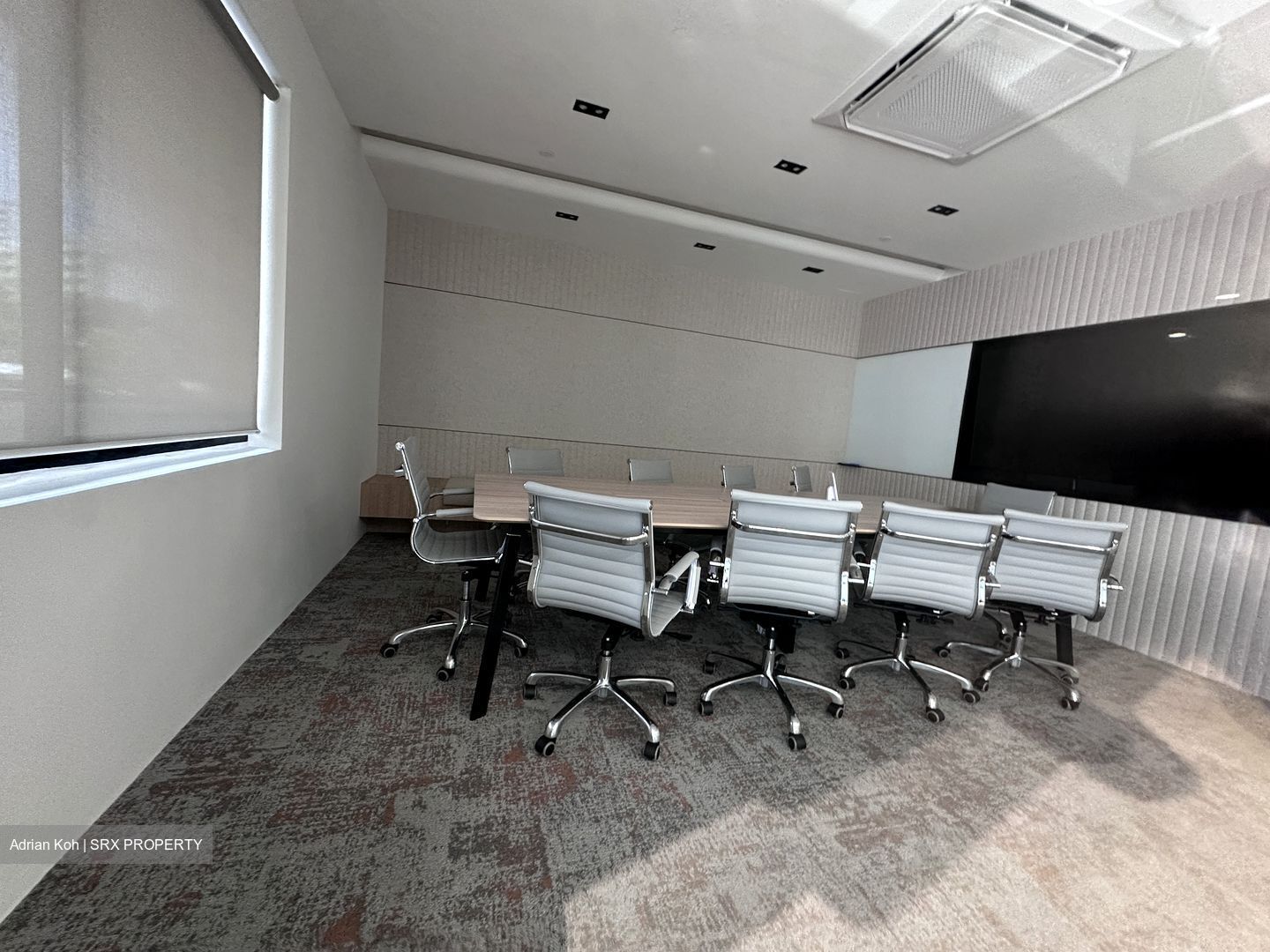 Commonwealth MRT (D3), Factory #453207621